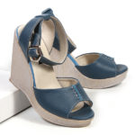 Босоножки MT005