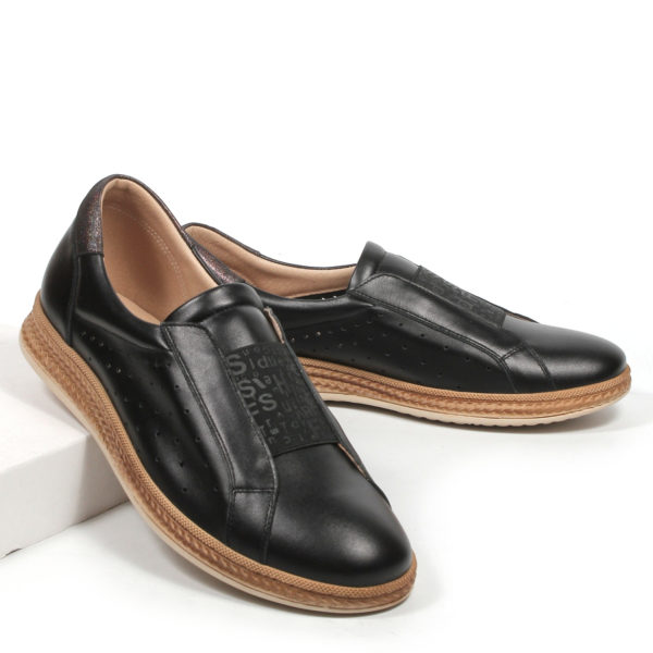 Кроссовки MT420